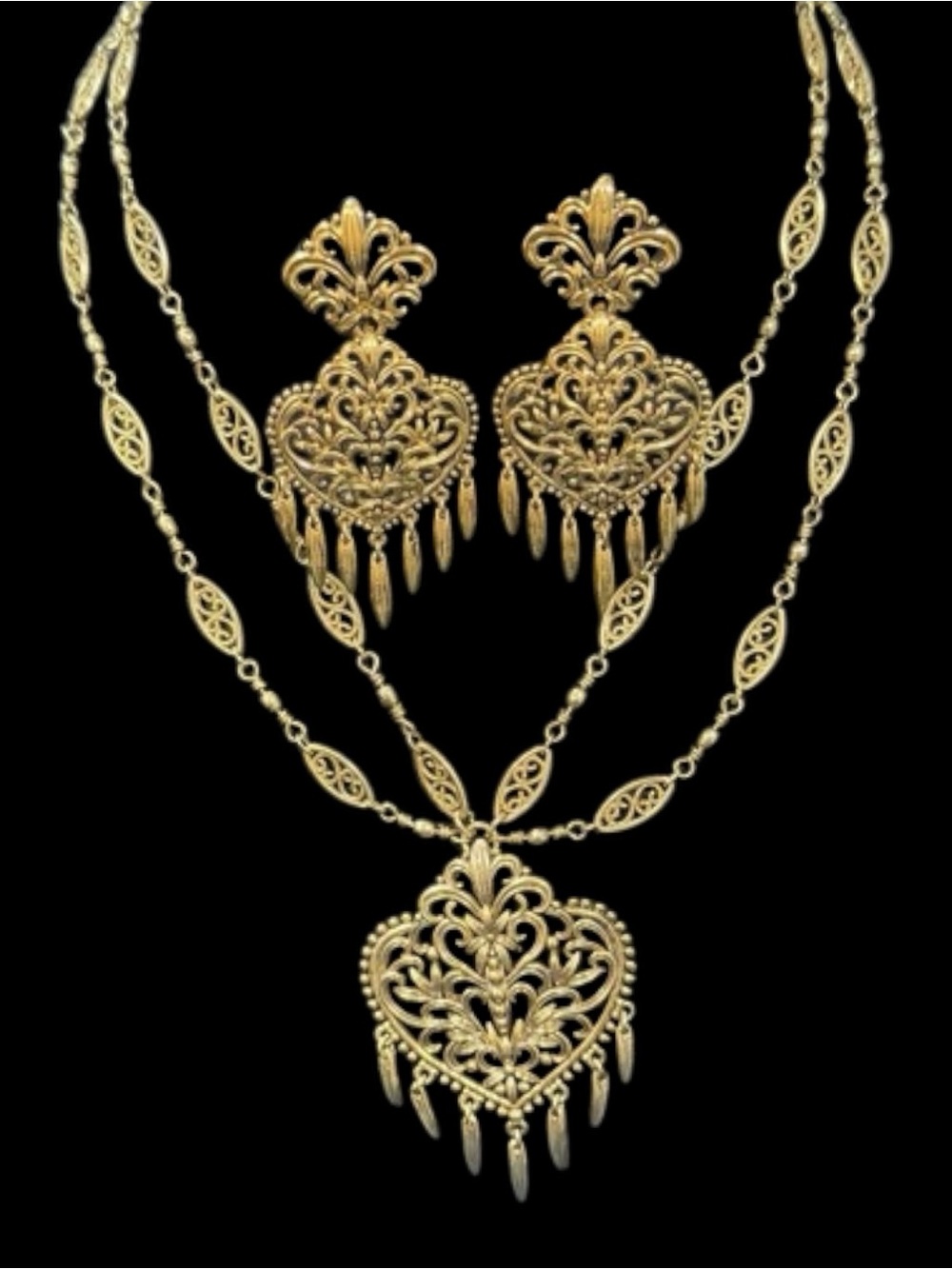Vintage Avon Matching Etruscan Earrings and Necklace